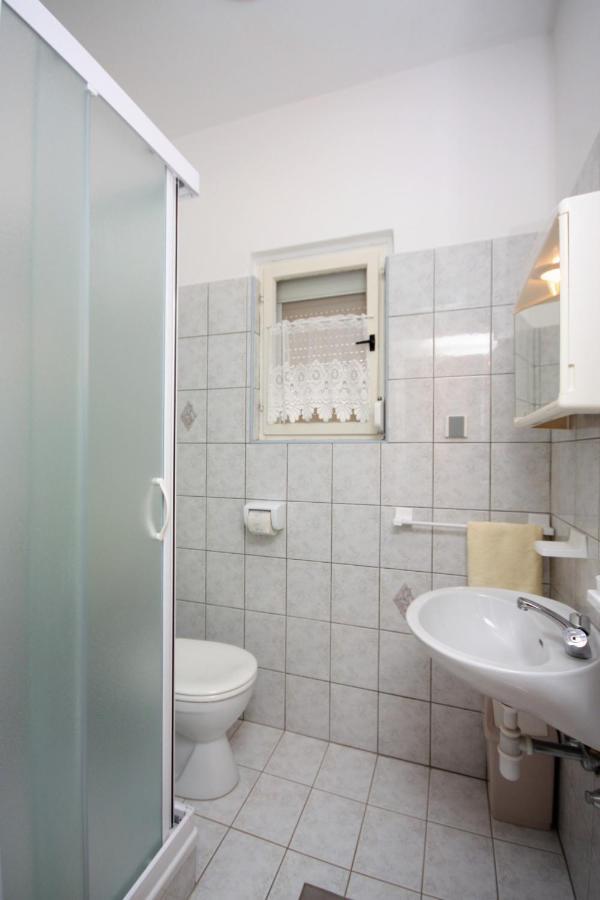 Apartments By The Sea Kampor, Rab - 4986 Zewnętrze zdjęcie